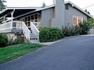 565 7th St NE, East Wenatchee, WA 98802