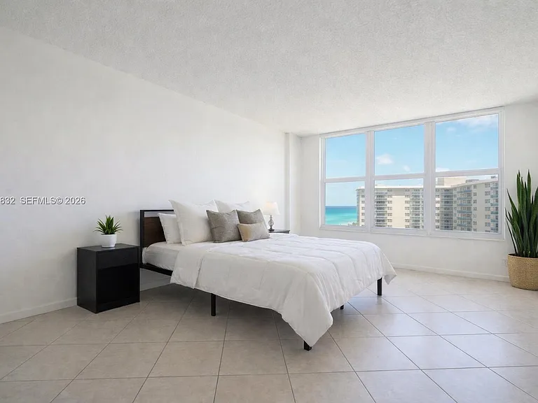 3800 S Ocean Dr #1112A — Photo 4