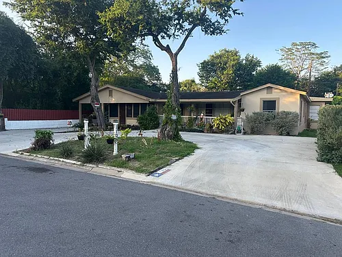 105 Parkwood Pl Photo 1