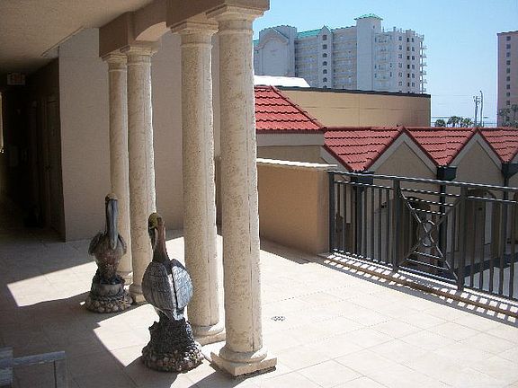 Large Sundeck