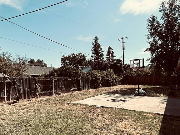 5th image of 414 Baylor Dr