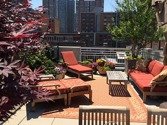 Sold by Compass | media 8