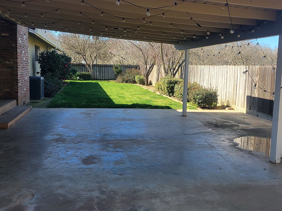 2nd image of 18501 E Milton Rd