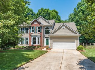 6215 Falls Lake Dr, Charlotte, NC 28270