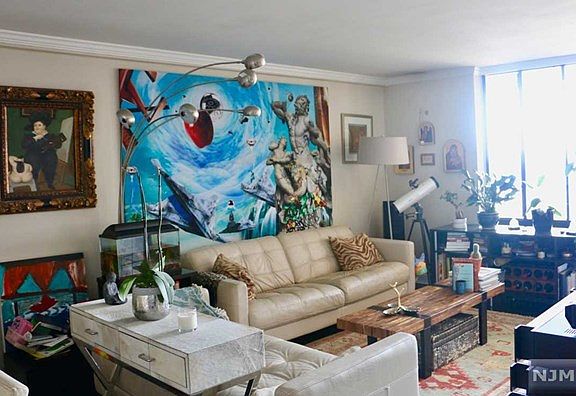 4th image of 300 Winston Dr APT 1706