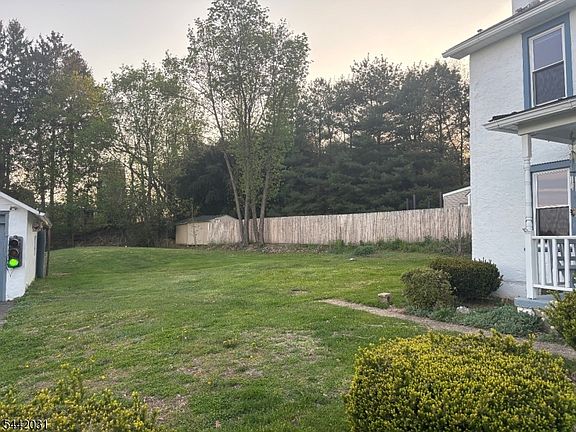 2nd image of 6 Thatcher Ave