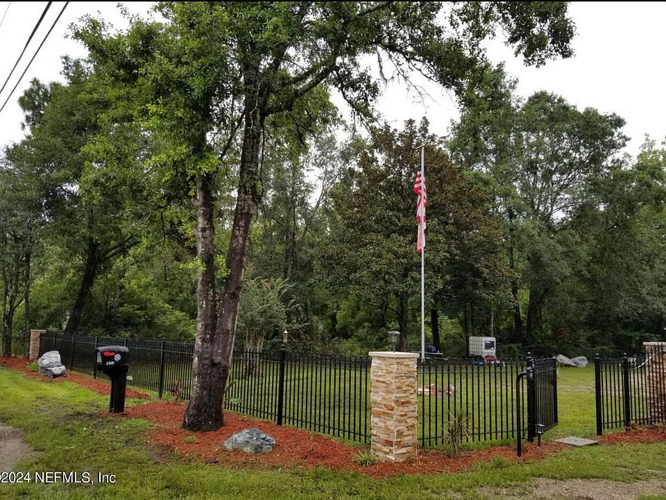 1st image of 2421 FOREST Boulevard