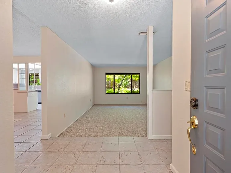 1545 Wimbledon Dr — Photo 34