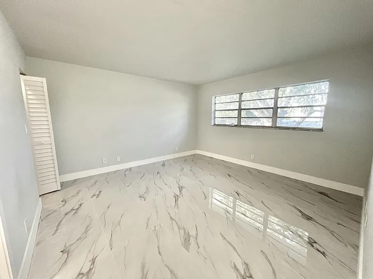 601 S State Road 7 #2C — Photo 5
