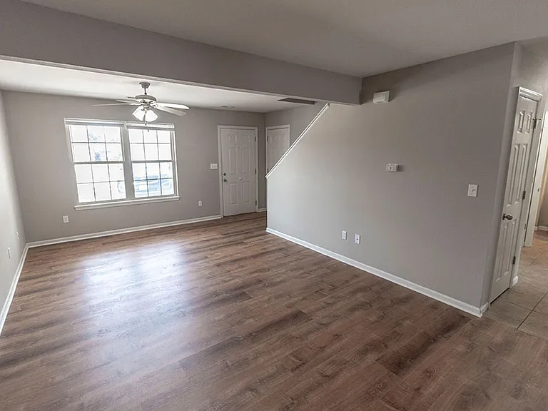 4016 Snowy Owl Dr — Photo 5