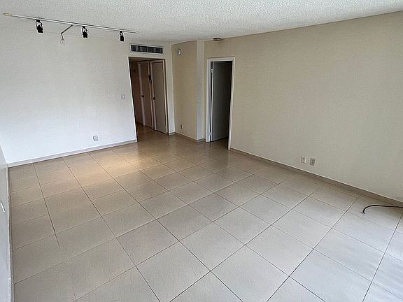 2nd image of 20500 W Country Club Dr APT 204