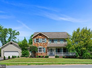 1035 Country Club Rd, Camp Hill, PA 17011