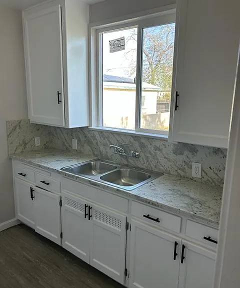 605 Arvin St — Photo 7