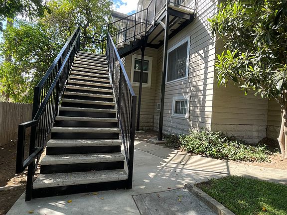 Steps leading to front Door