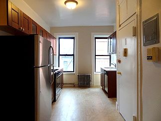 1st image of 444 W 50th St APT 5