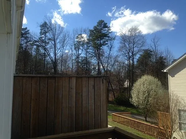 2 bed, 2.5 bath, 1750 sqft, $2,100 — Photo 3