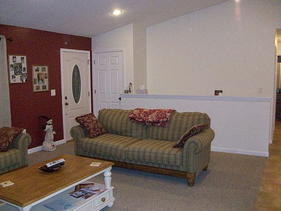 4th image of 312 Harry Ave