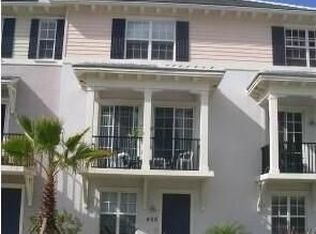 405 Schoolhouse Rd, Jupiter, FL 33458