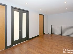 15 Cedar St