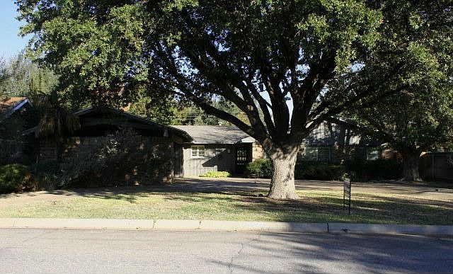 1st image of 2304 Humble Ave