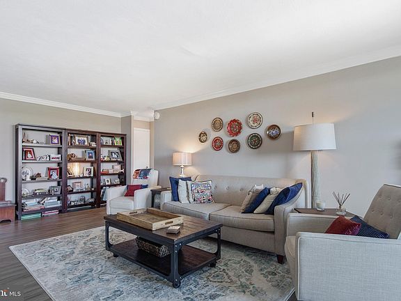 3rd image of 2401 Pennsylvania Ave APT 1202
