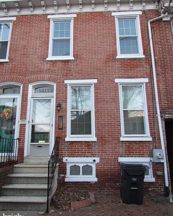 1st image of 1317 N Walnut St