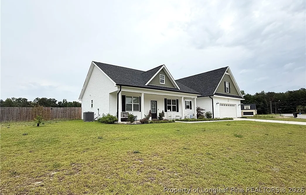 4 bed, 3.0 bath, 2747 sqft, $2,500 — Photo 3