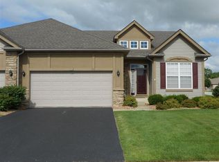 808 Pentwater Ln, Schererville, IN 46375
