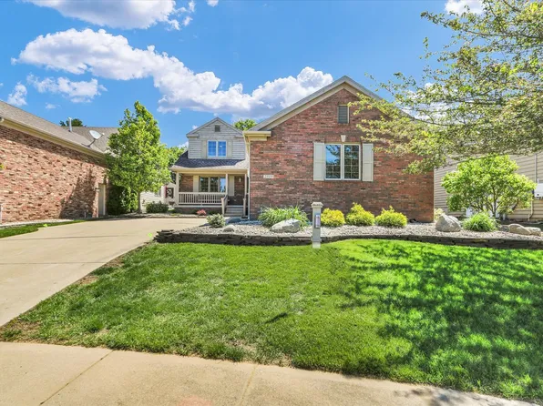 2909 Greystone Pl, Champaign, IL 61822