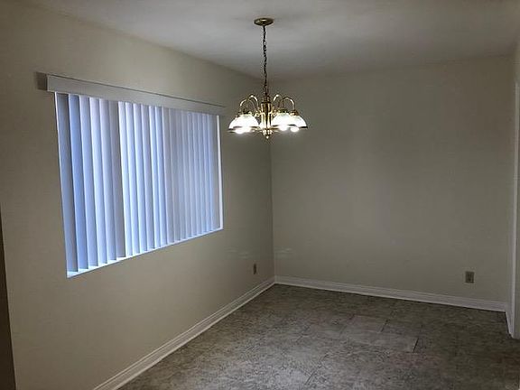 5th image of 3188 Royal Oaks Dr APT 2