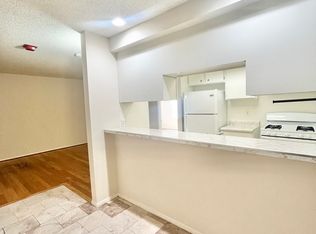 1537 N Hobart Blvd #17, Los Angeles, CA 90027