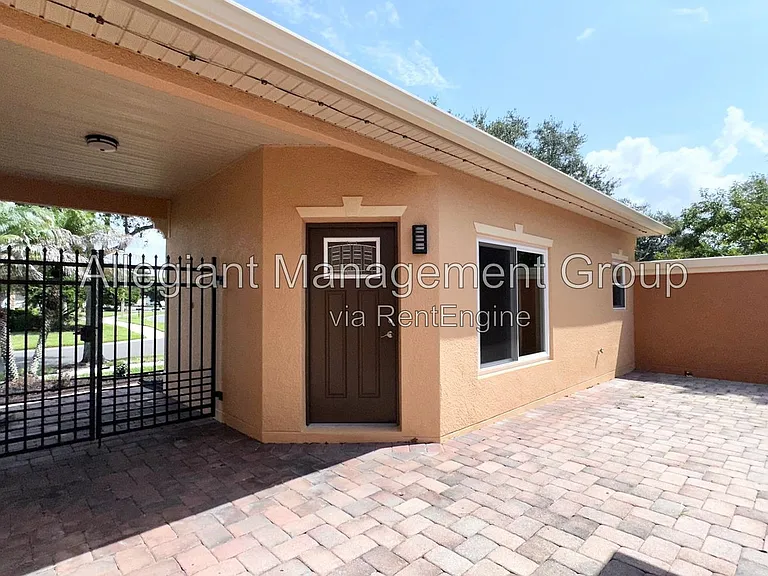 1287 Glendora Rd N — Photo 39