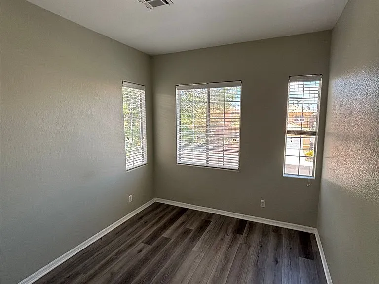 7909 Constantinople Ave — Photo 18