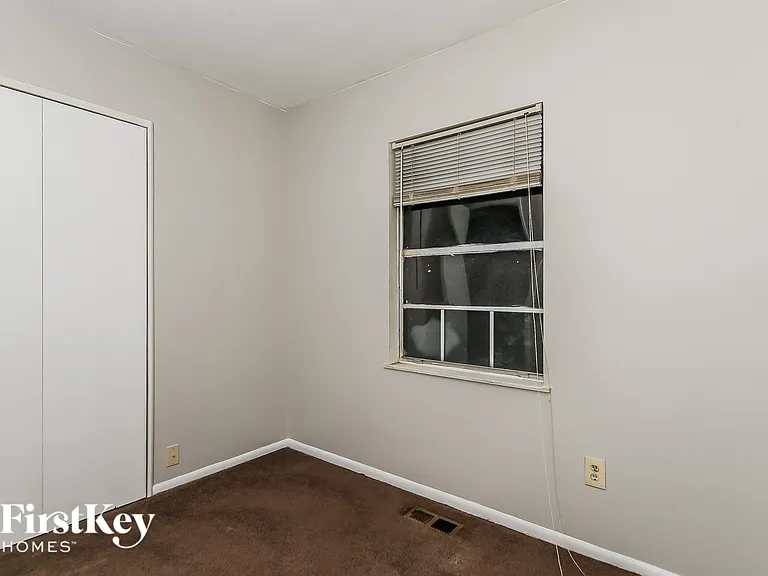 4110 Mellis Dr — Photo 12