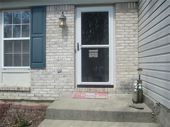 3rd image of 3422 Carnation Ct