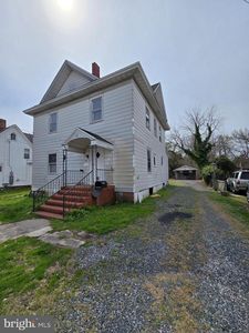 3 Standard Ave, Crisfield, MD, 21817