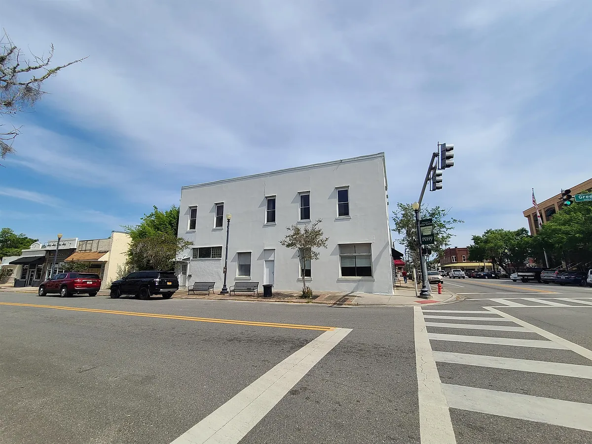 Building Photo - 101 N Jefferson St