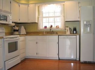 4 Firethorn Ct, Newark, DE 19711