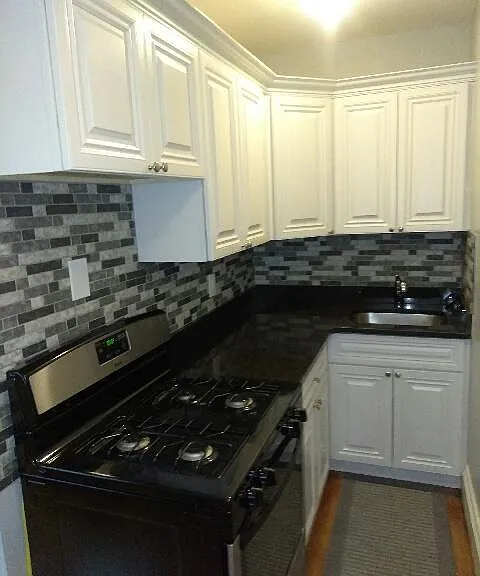 182 Lafayette St — Photo 10