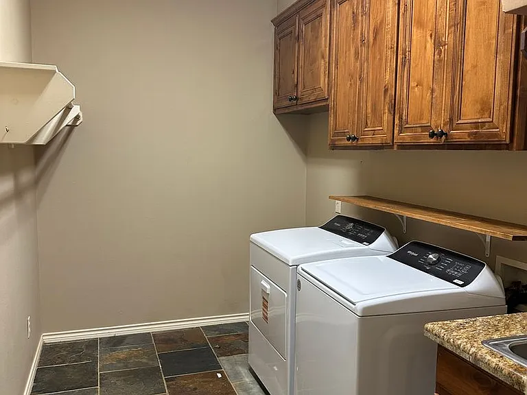 4413 Hearst Ct — Photo 39