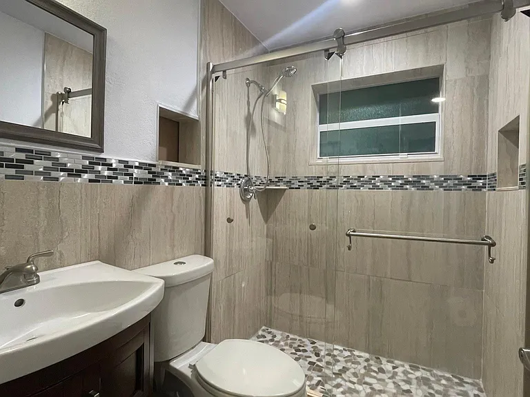2436 Liberty St #1 — Photo 11