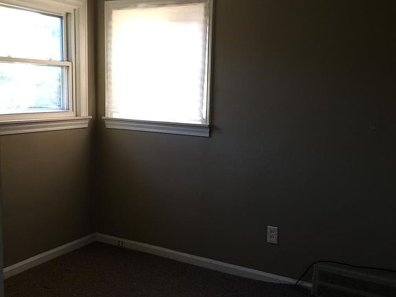 3rd image of 1521 Lincoln Ave