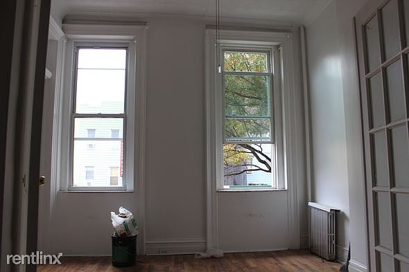 640 grand St3