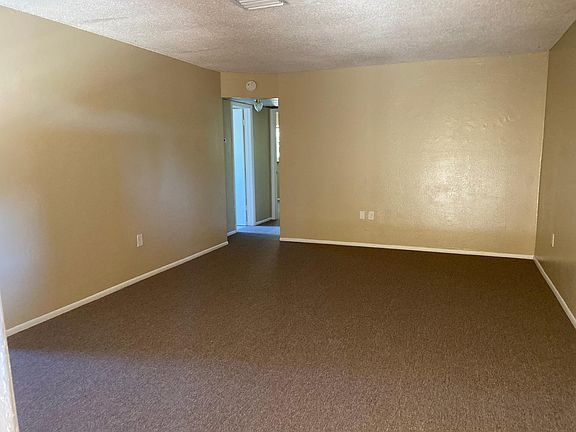5th image of 1905 Winkler Ave APT 5