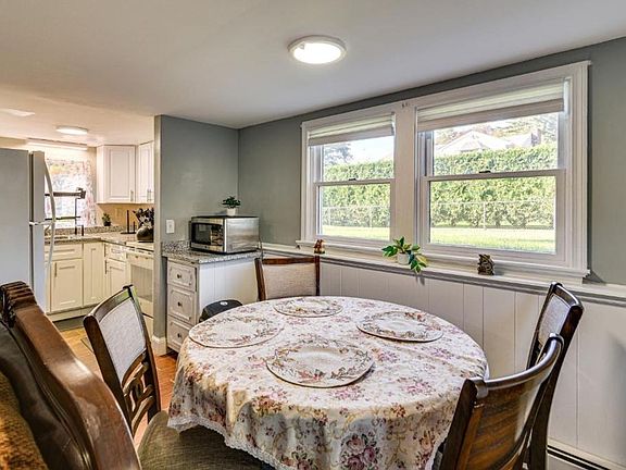 3rd image of 7 Susan Rd