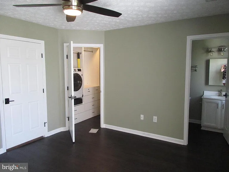 1024 Jeanett Way — Photo 27