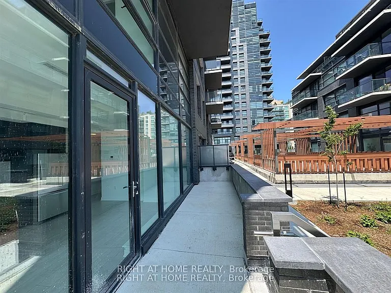 1608 Charles St #184-F — Photo 10