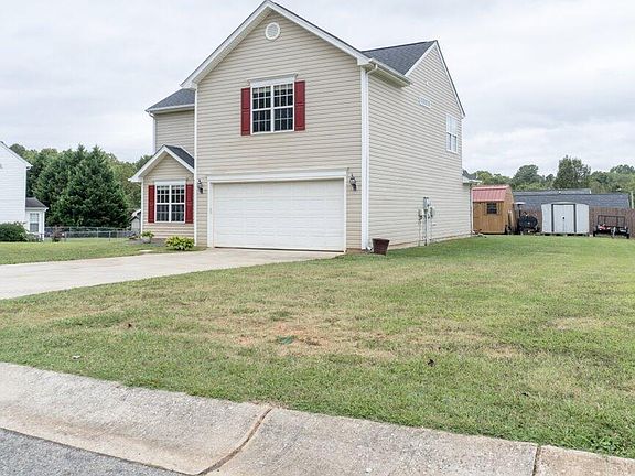2nd image of 714 Audrey Ln