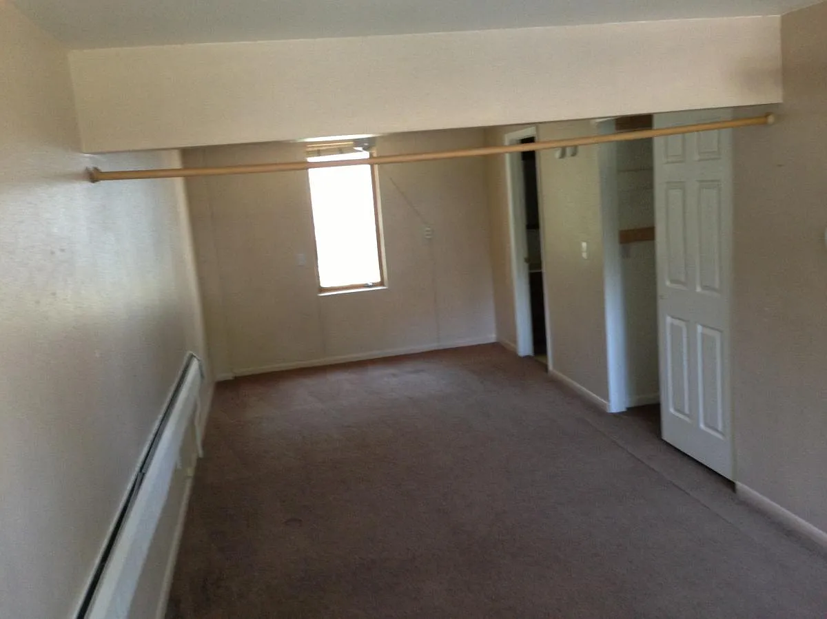 802 20th Street — Photo 2