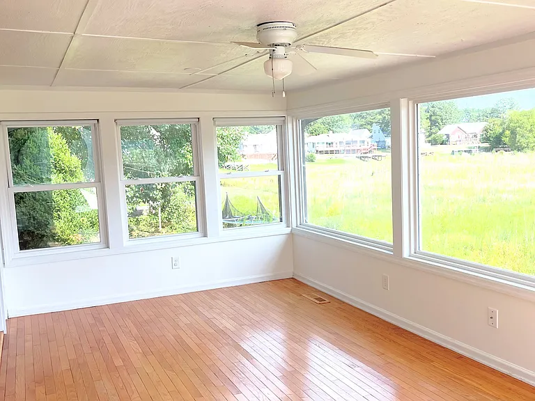689 Cedar Point — Photo 11